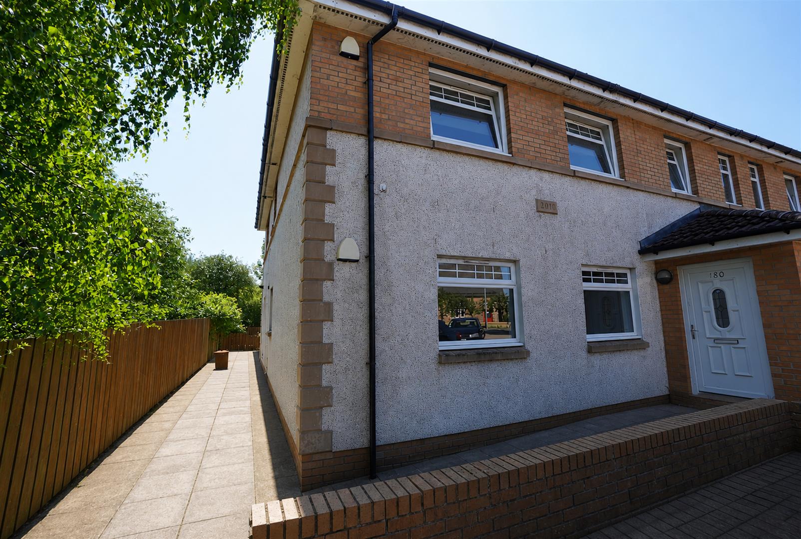 House Dulsie Road in Glasgow