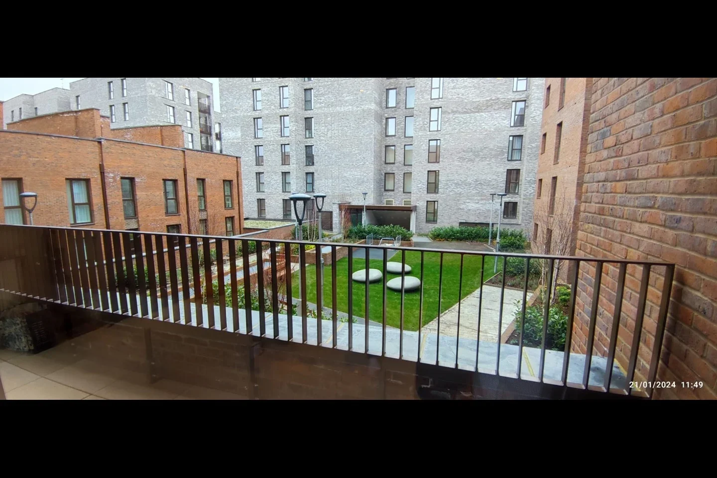 Flat Frogley Park in Greater London