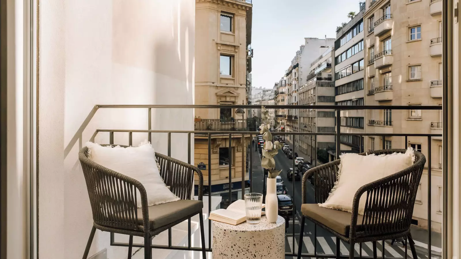 Flat Rue Léon Bonnat in Paris