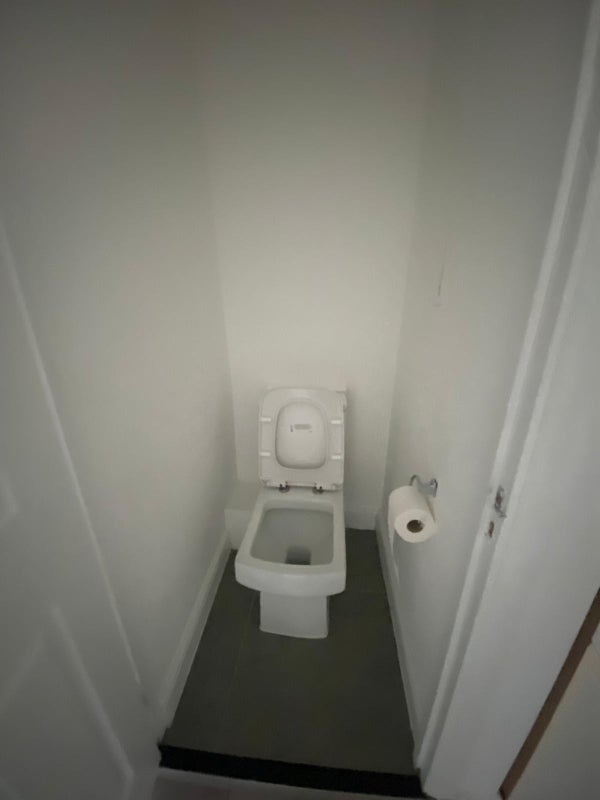 Room Croydon Road in Greater London