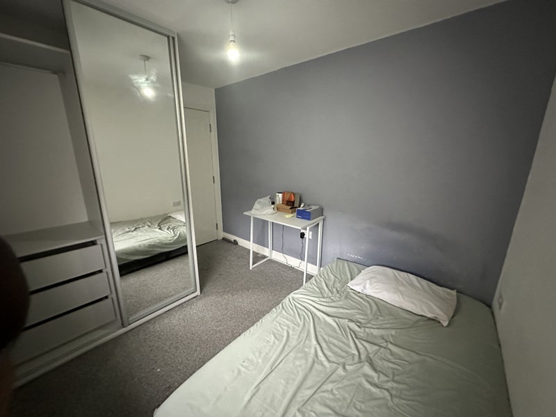 Room Harlech Street in Liverpool