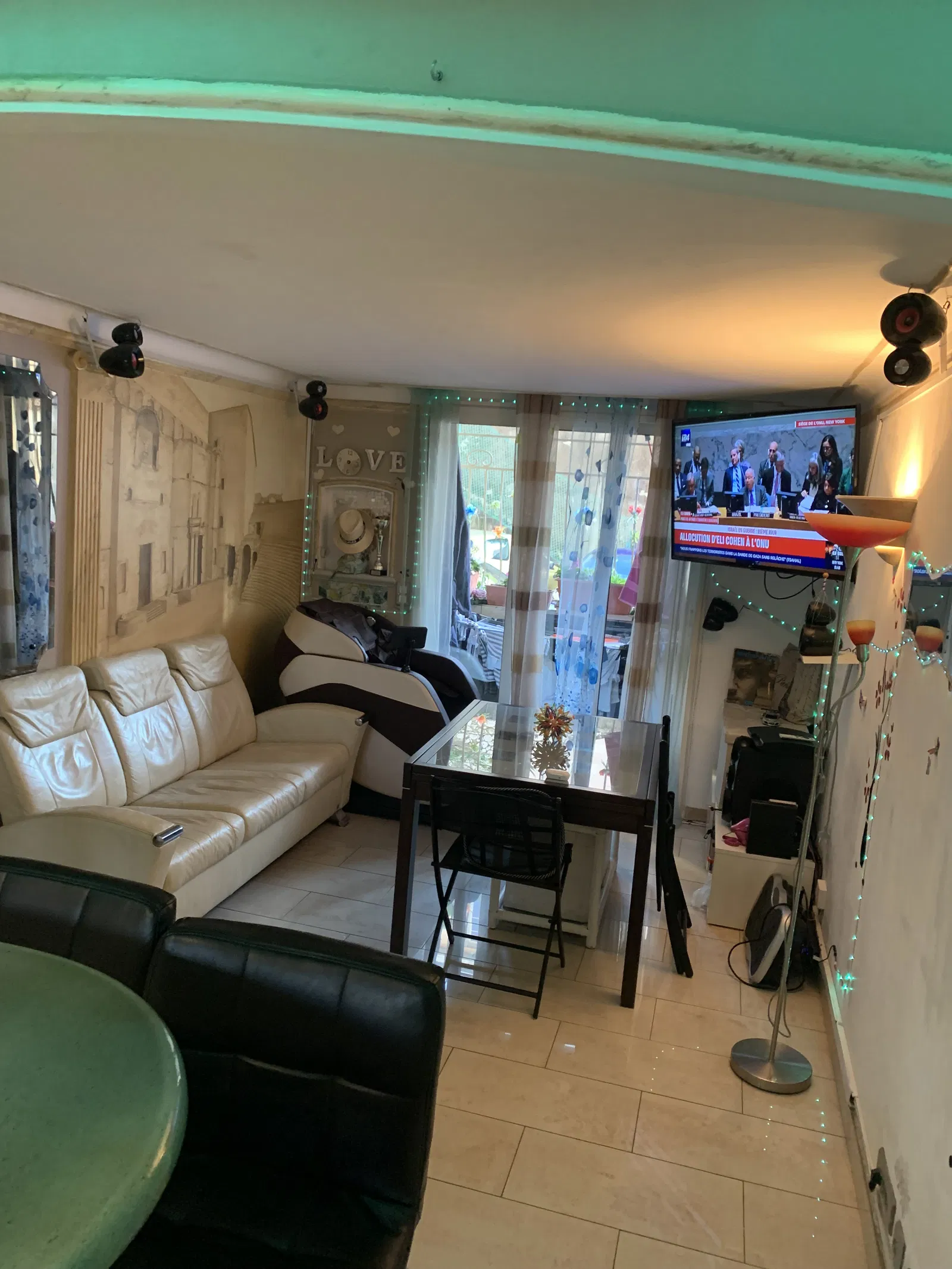 Room Impasse Miramar in Nice