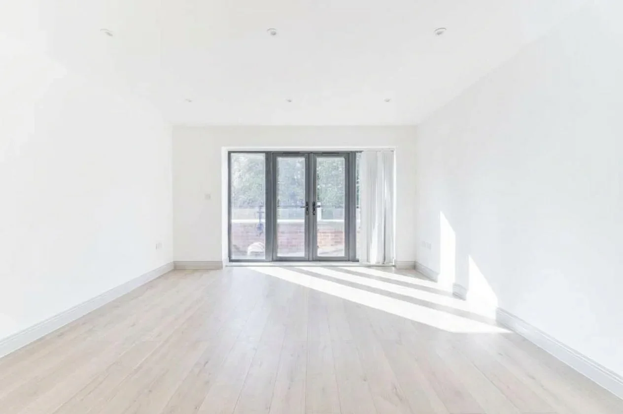 Flat More Close in Greater London