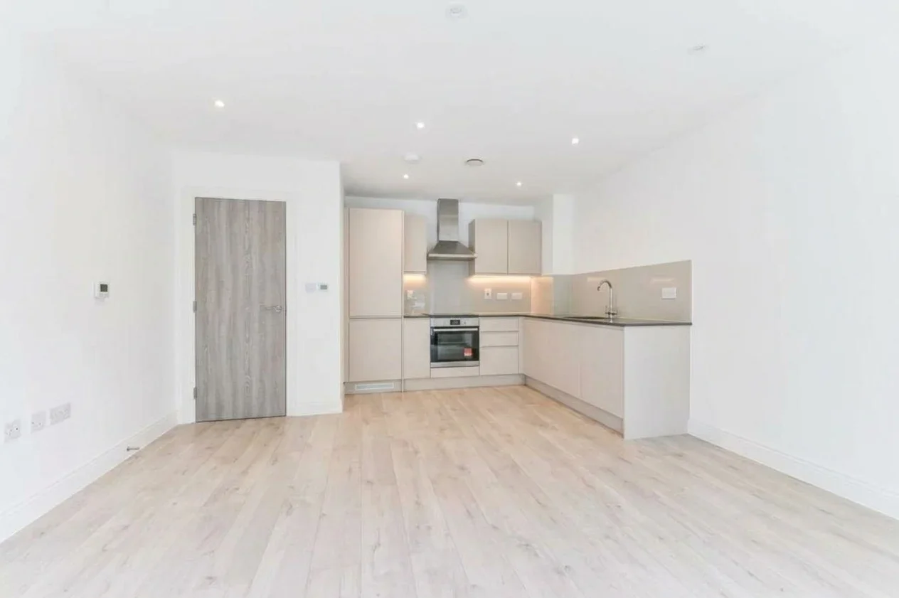 Flat More Close in Greater London