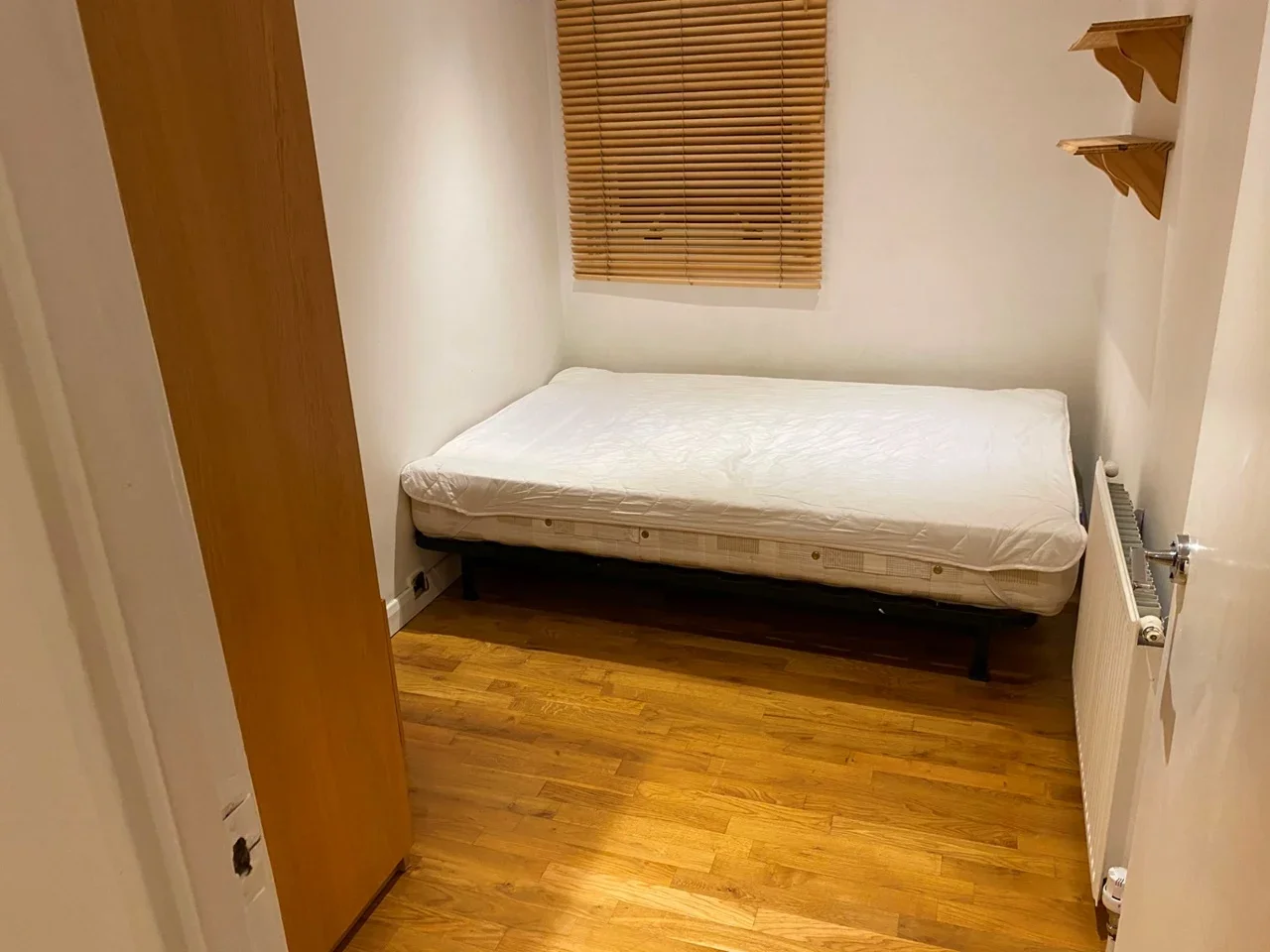 Flat Fenwick Place in Greater London