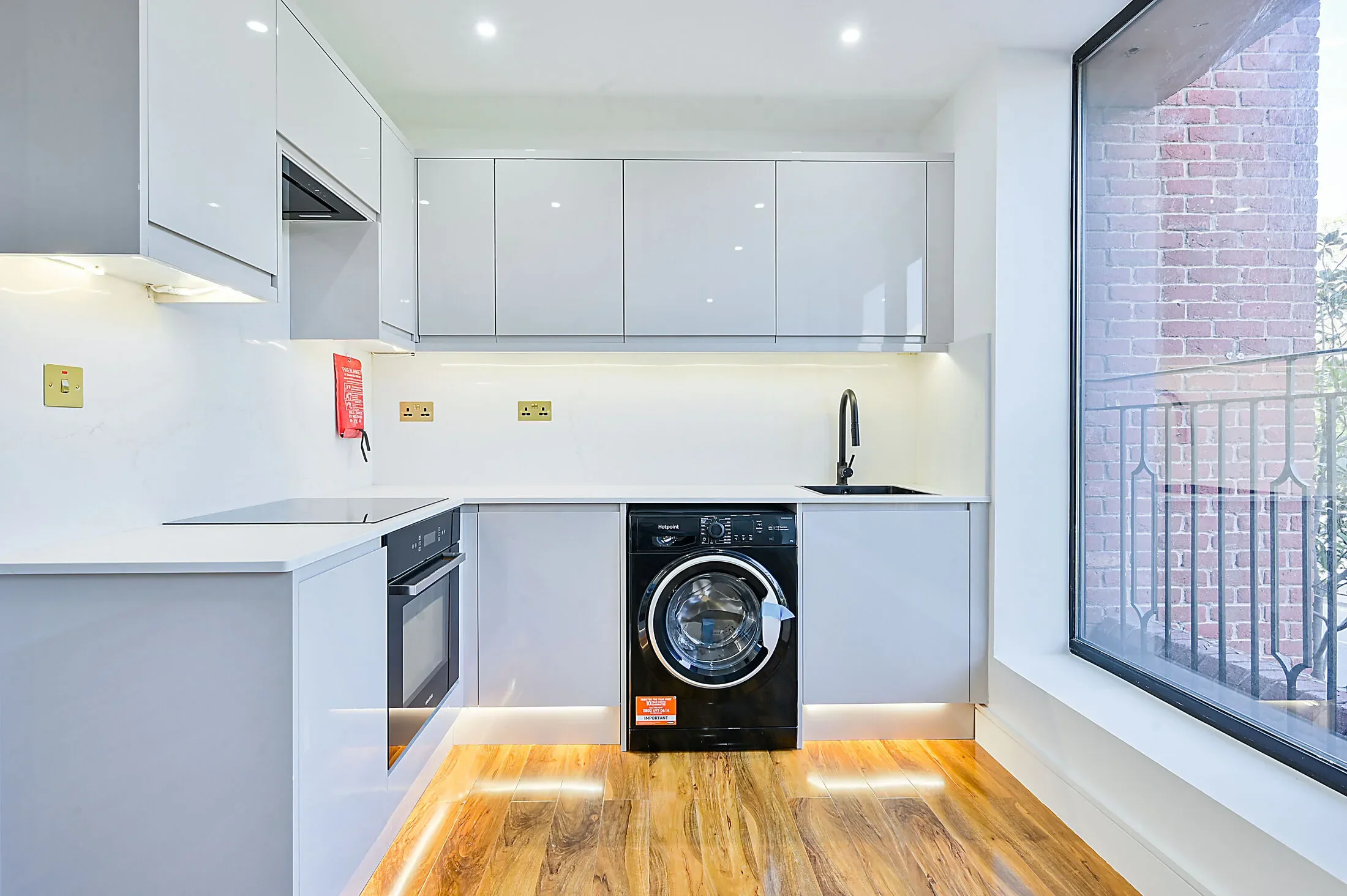 Flat Cobham Road in Greater London