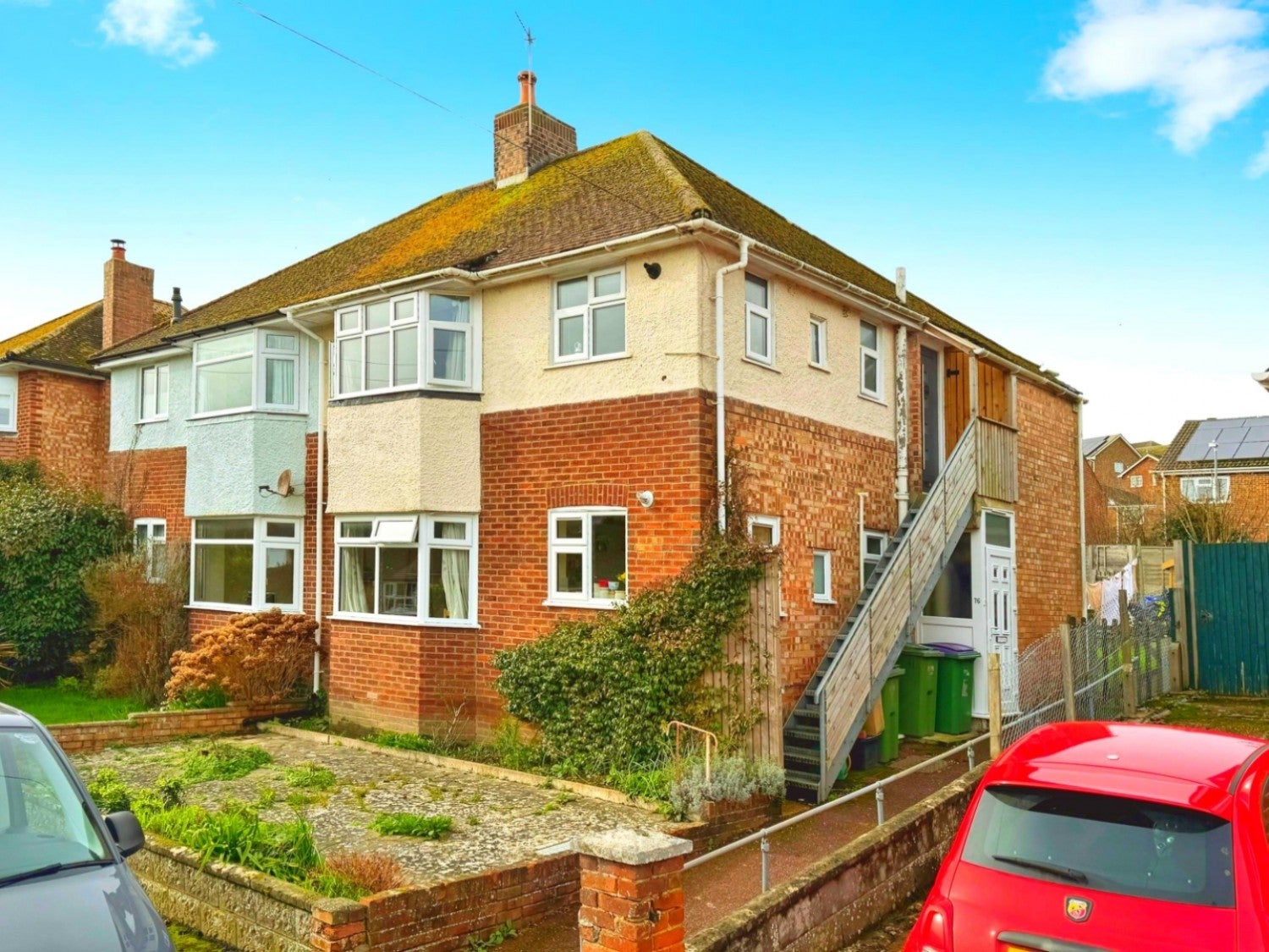 Flat Orchard Valley in Folkestone and Hythe District