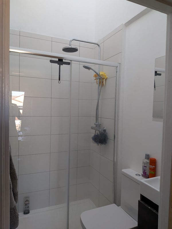 Room Webb Street in Bristol