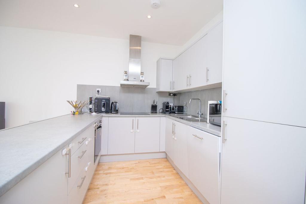 Flat Bridle Road in Greater London