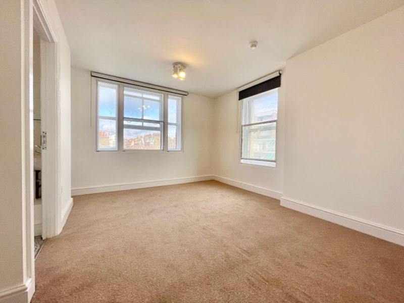 Flat Coram Street in Greater London