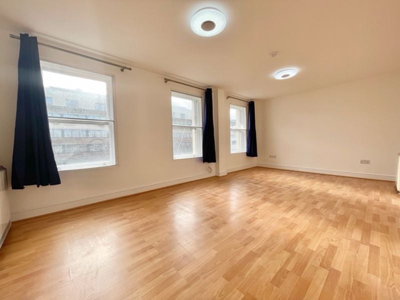 Flat Coram Street in Greater London