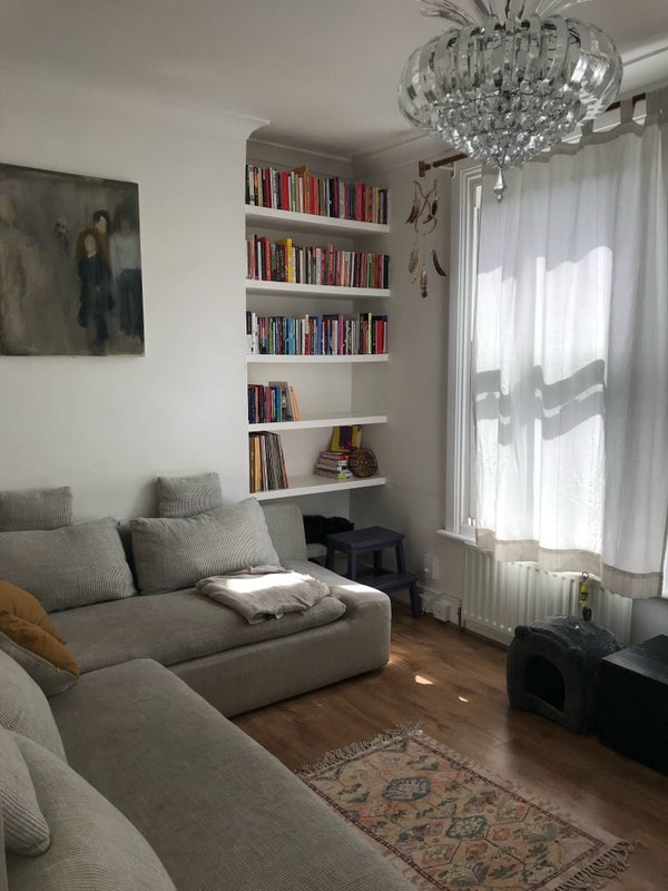 Room Newington Green Road in Greater London