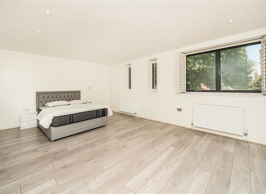 House Mowbray Road in Greater London