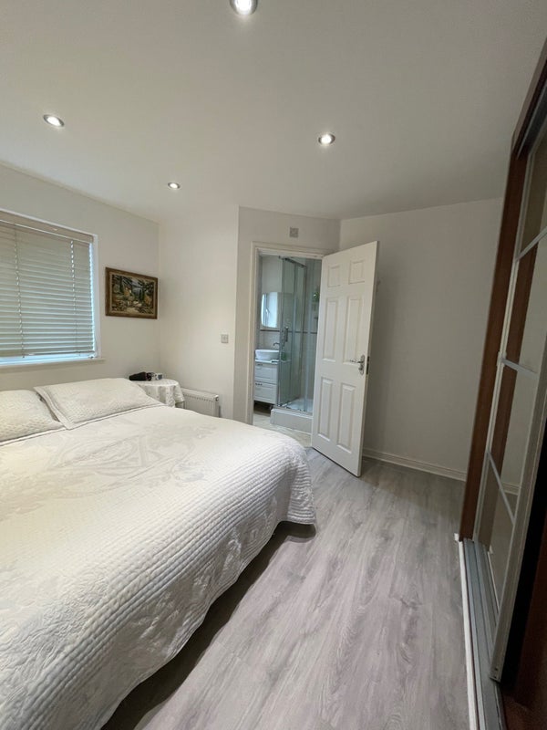 Room John Hall Close in Bristol