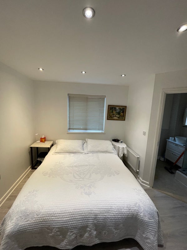 Room John Hall Close in Bristol