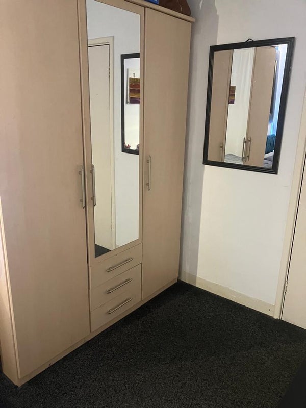 Room Bliss Crescent in Greater London