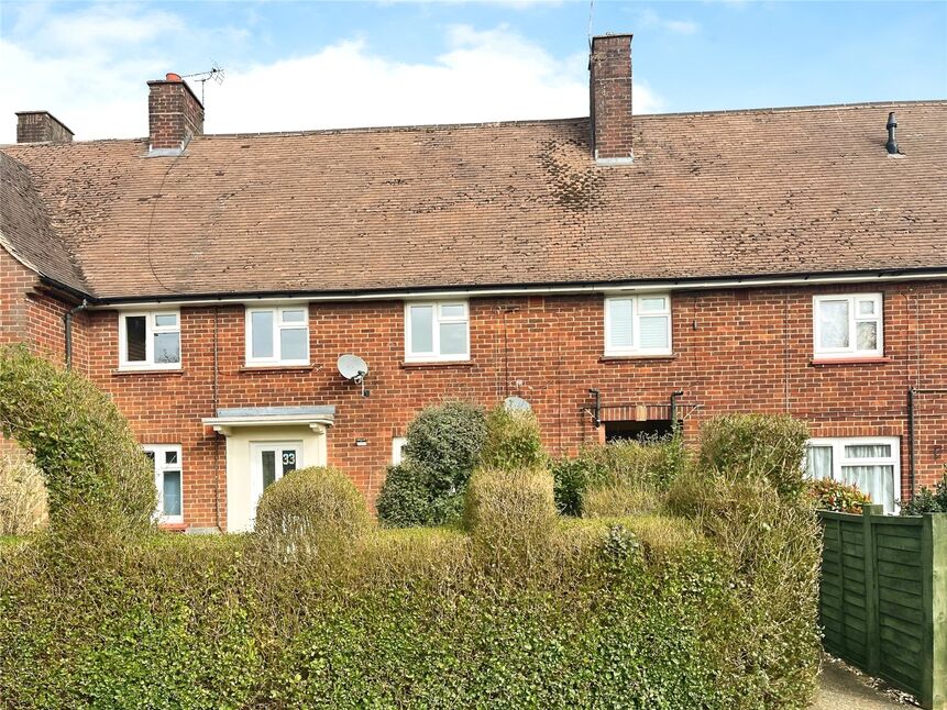 Flat Queen Mary Avenue in Basingstoke and Deane