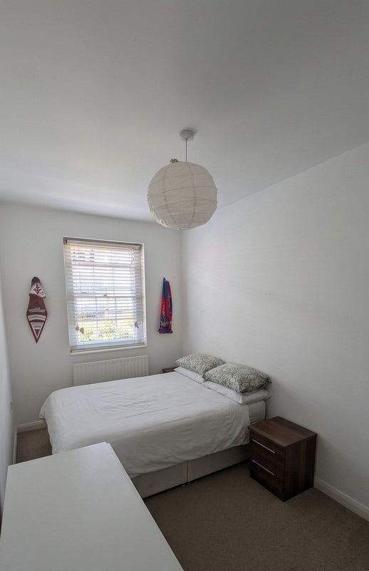 Room Parsonage Street in Greater London