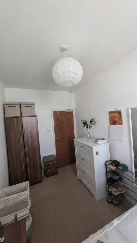 Room Parsonage Street in Greater London