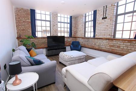 Flat Dunster Street in Northampton