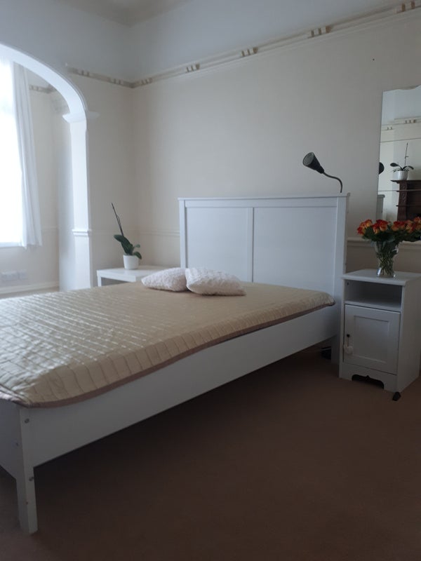 Room Strathbrook Road in Greater London