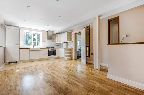 House Timberland Close in Greater London