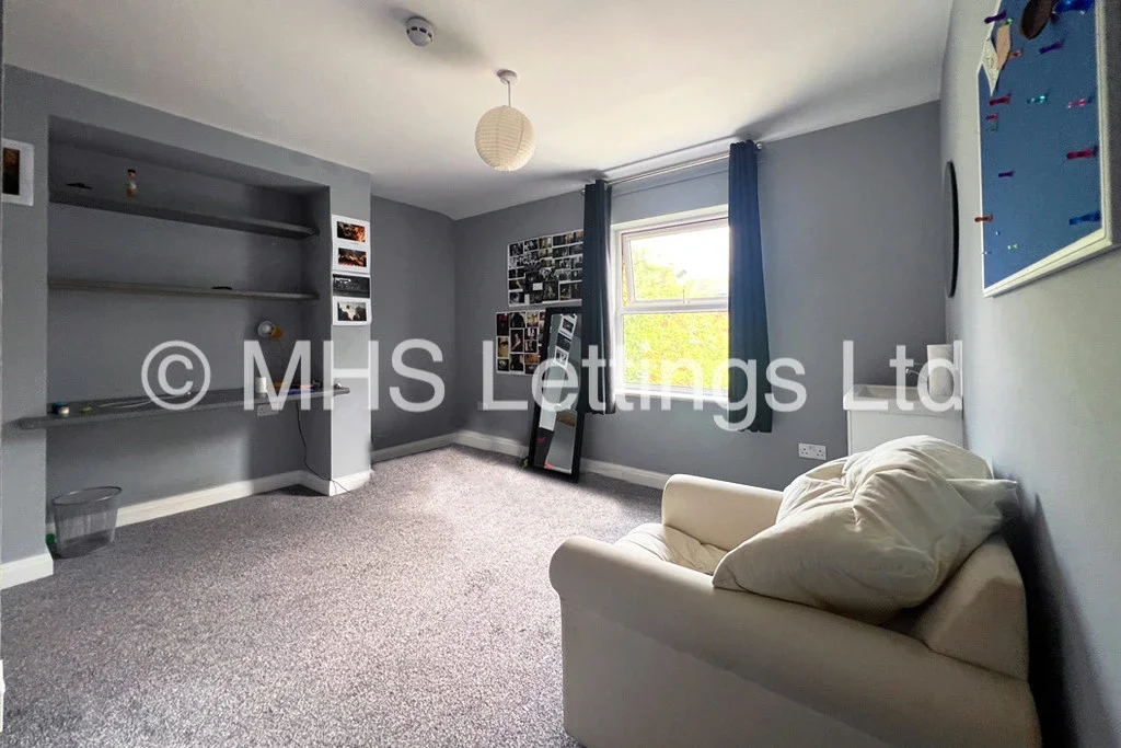 Flat Midland Road in Leeds