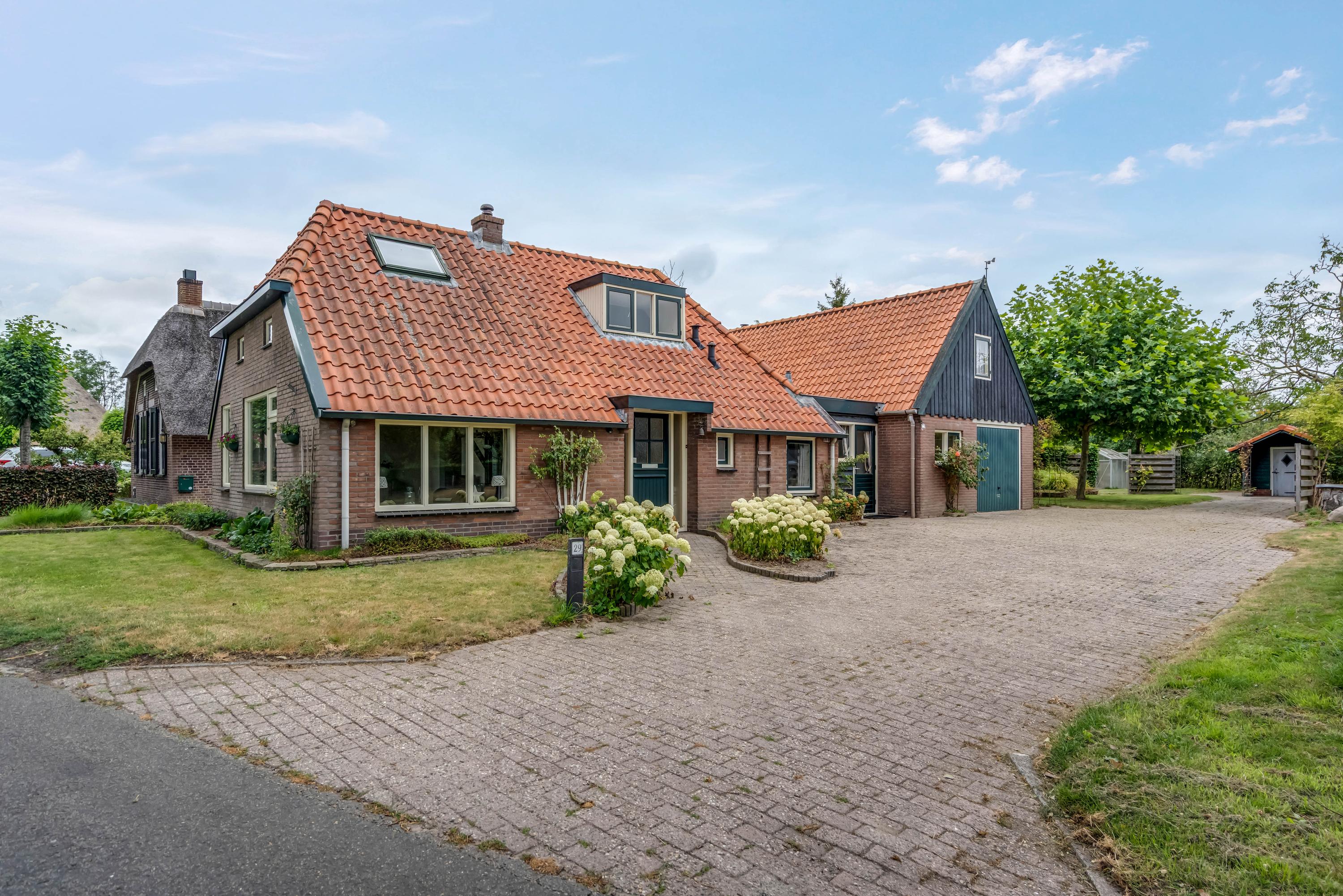 Huis Bergkampen 29 in Sint Jansklooster