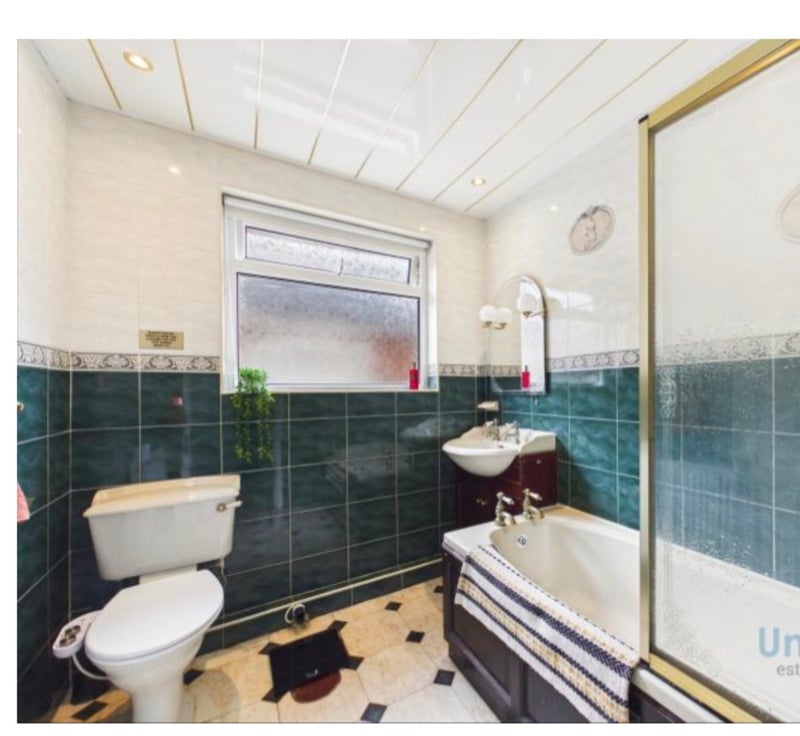 Room Allenby Road in Borough of Fylde