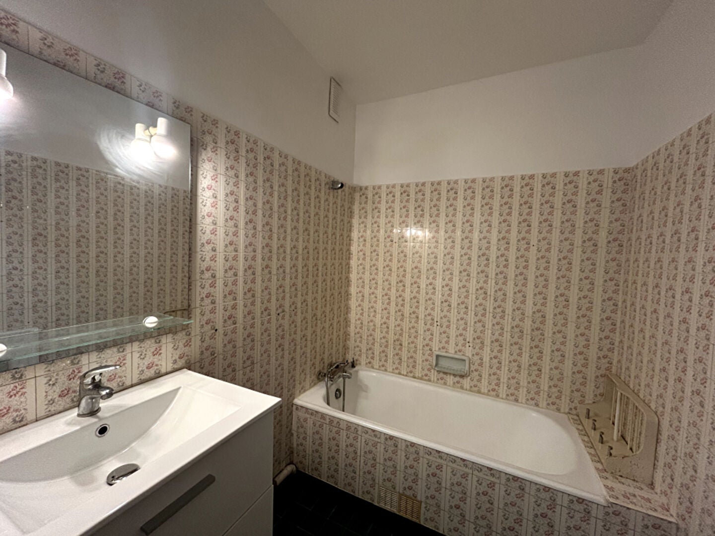 Flat Boulevard Gabriel Guist'Hau in Nantes