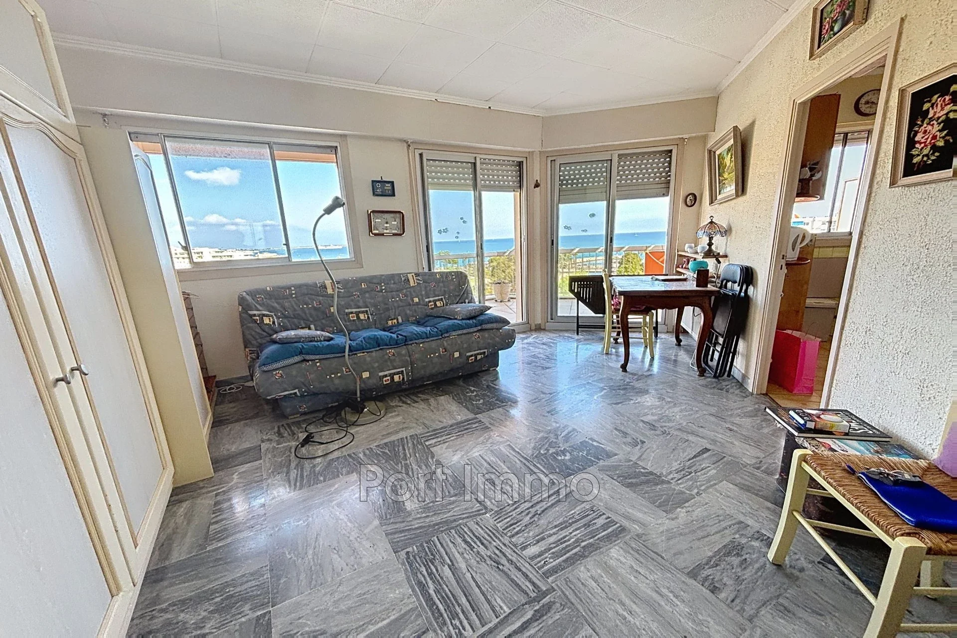 Flat Avenue Jean Mermoz in Cagnes-sur-Mer