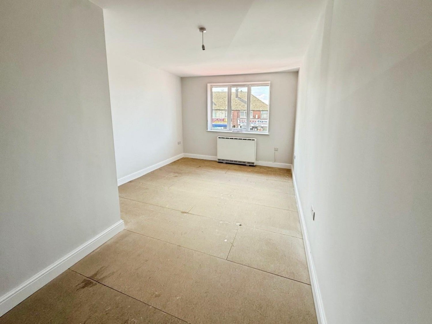 Flat Banks Court in Leigh