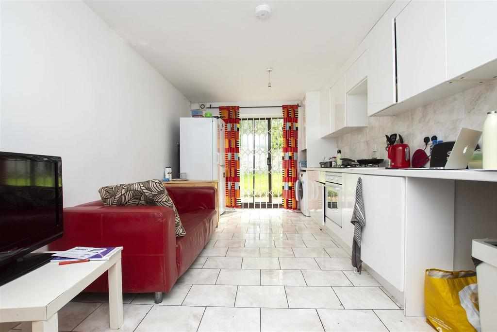 Flat Bartley Mews in Birmingham