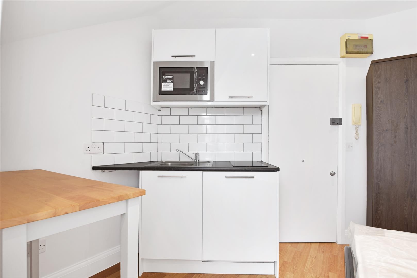 Flat Gunterstone Road in Greater London