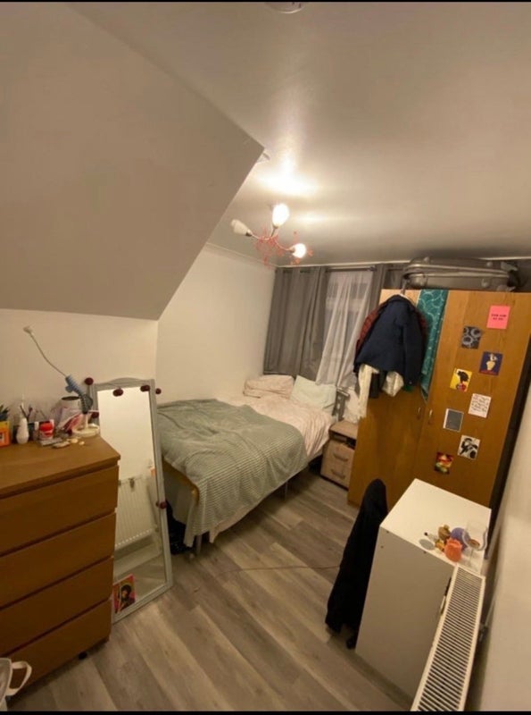 Room Watkinson Road in Greater London