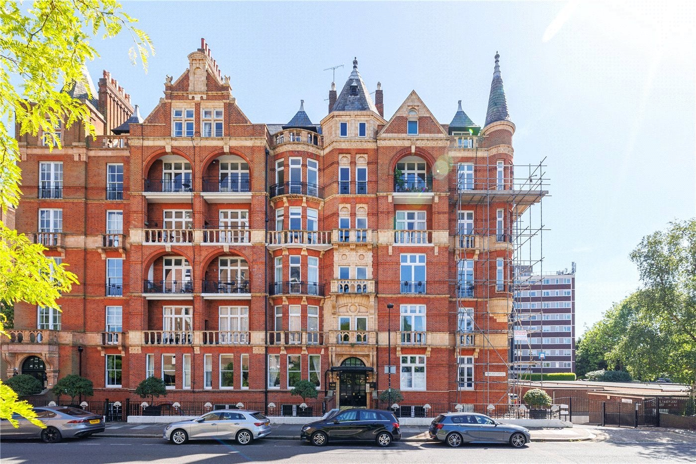 Flat Ranelagh Gardens in Greater London