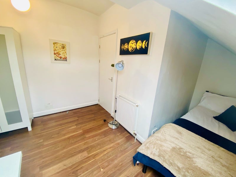 Room Pomona Street in Sheffield