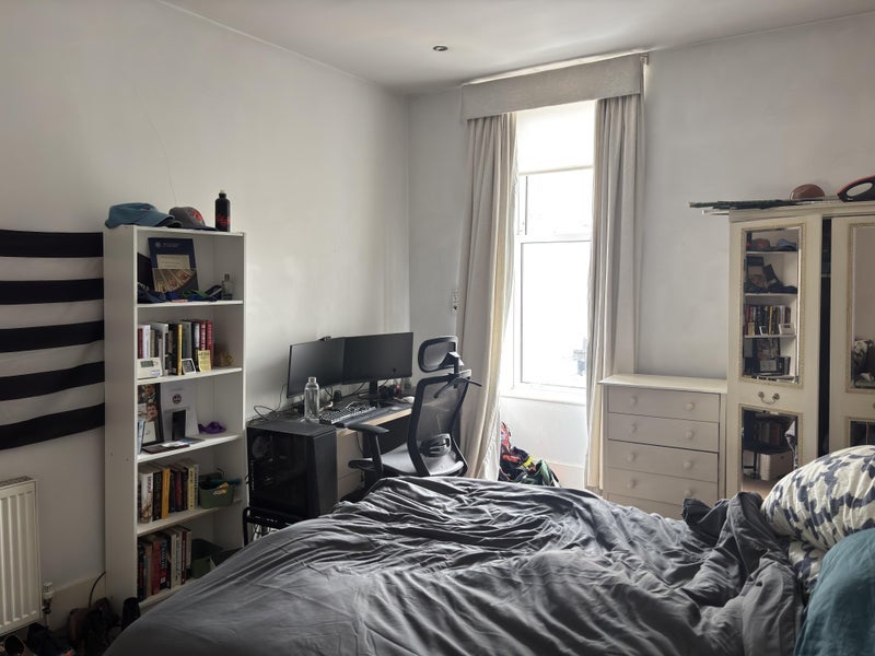 Room Great Western Road in Glasgow