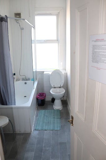 Flat Finchley Road in Greater London