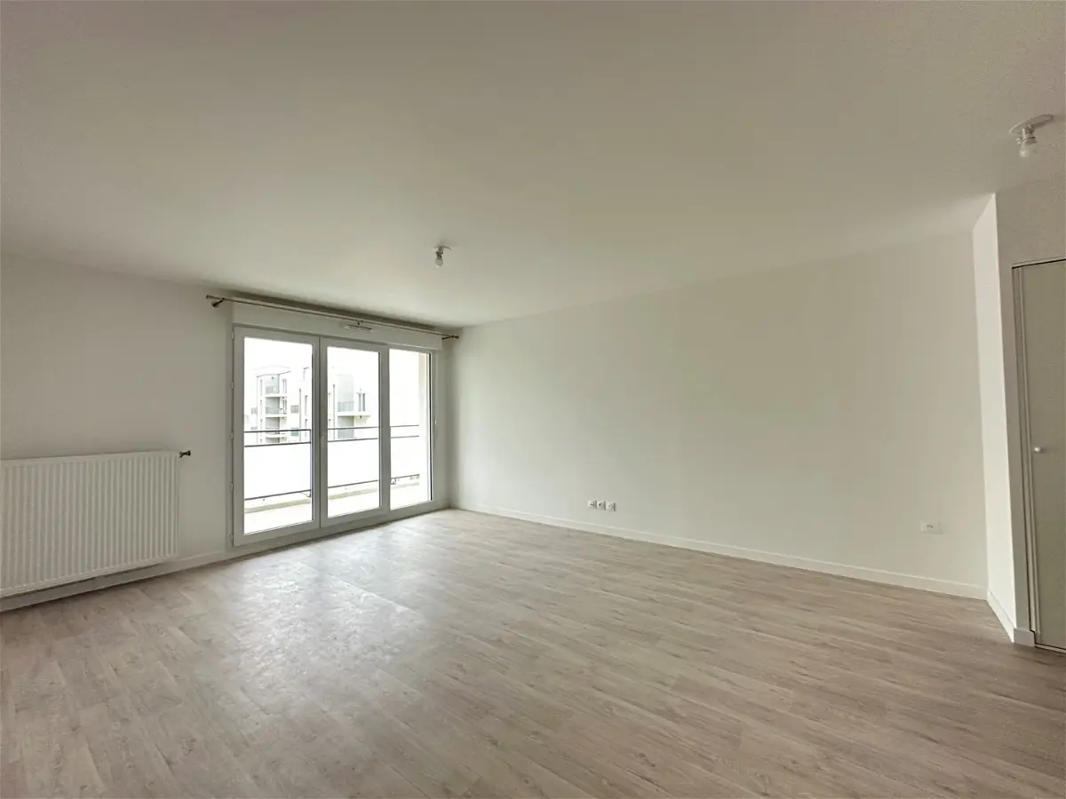 Flat Boulevard John Fitzgerald Kennedy in Luisant