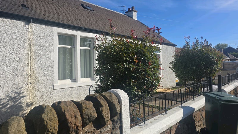 Room Newcraighall Road in City of Edinburgh