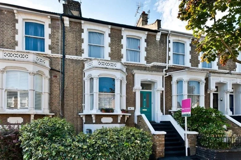 Flat Poet's Road in Greater London