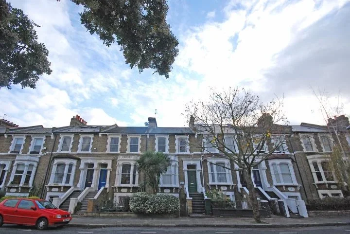 Flat Poet's Road in Greater London