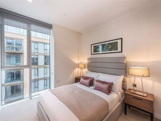 Flat Roxby Place in Greater London