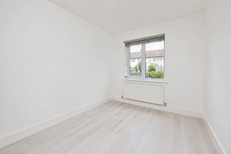 Room Bremner Close in Swanley