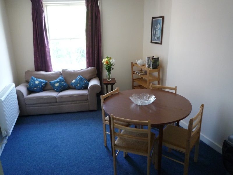 Room Uxbridge Road in Greater London