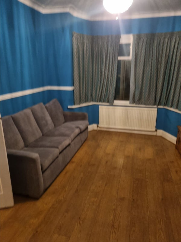 Room Springfield Road in Sheffield