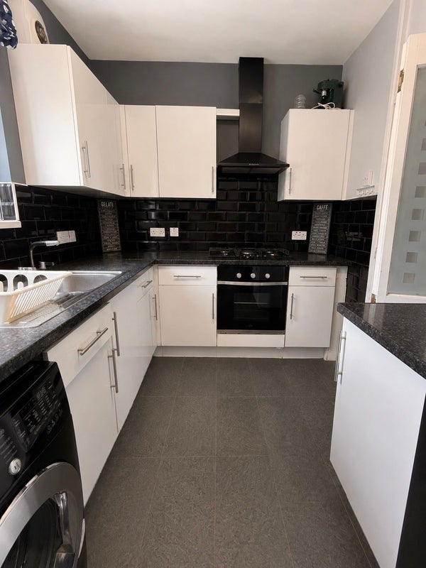 Room Brickfield Road in Greater London