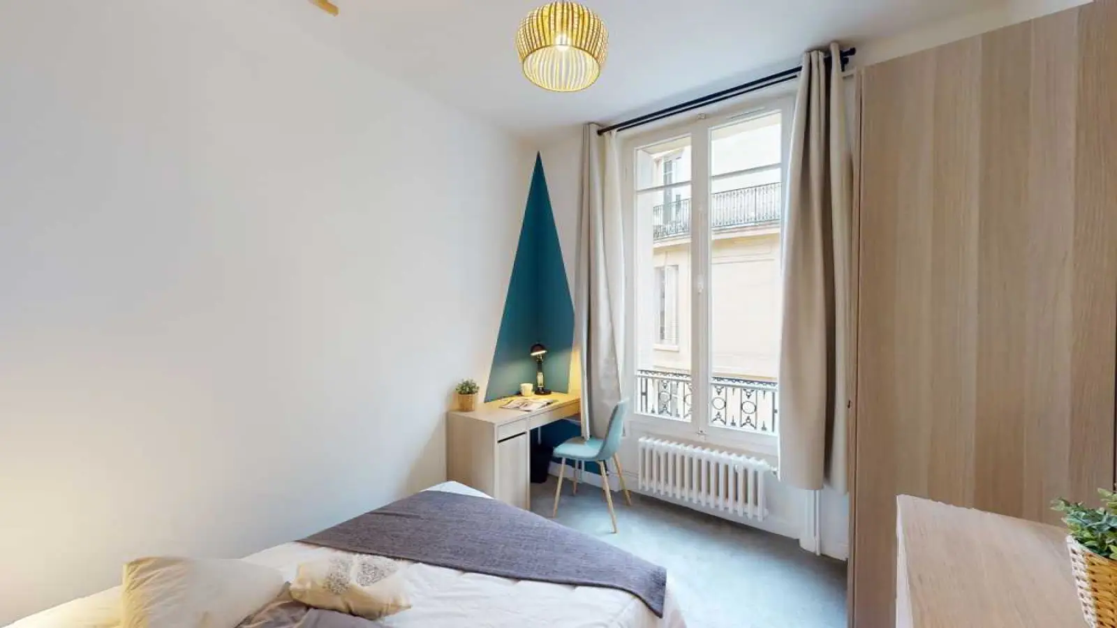 Flat Rue Ampère in Paris