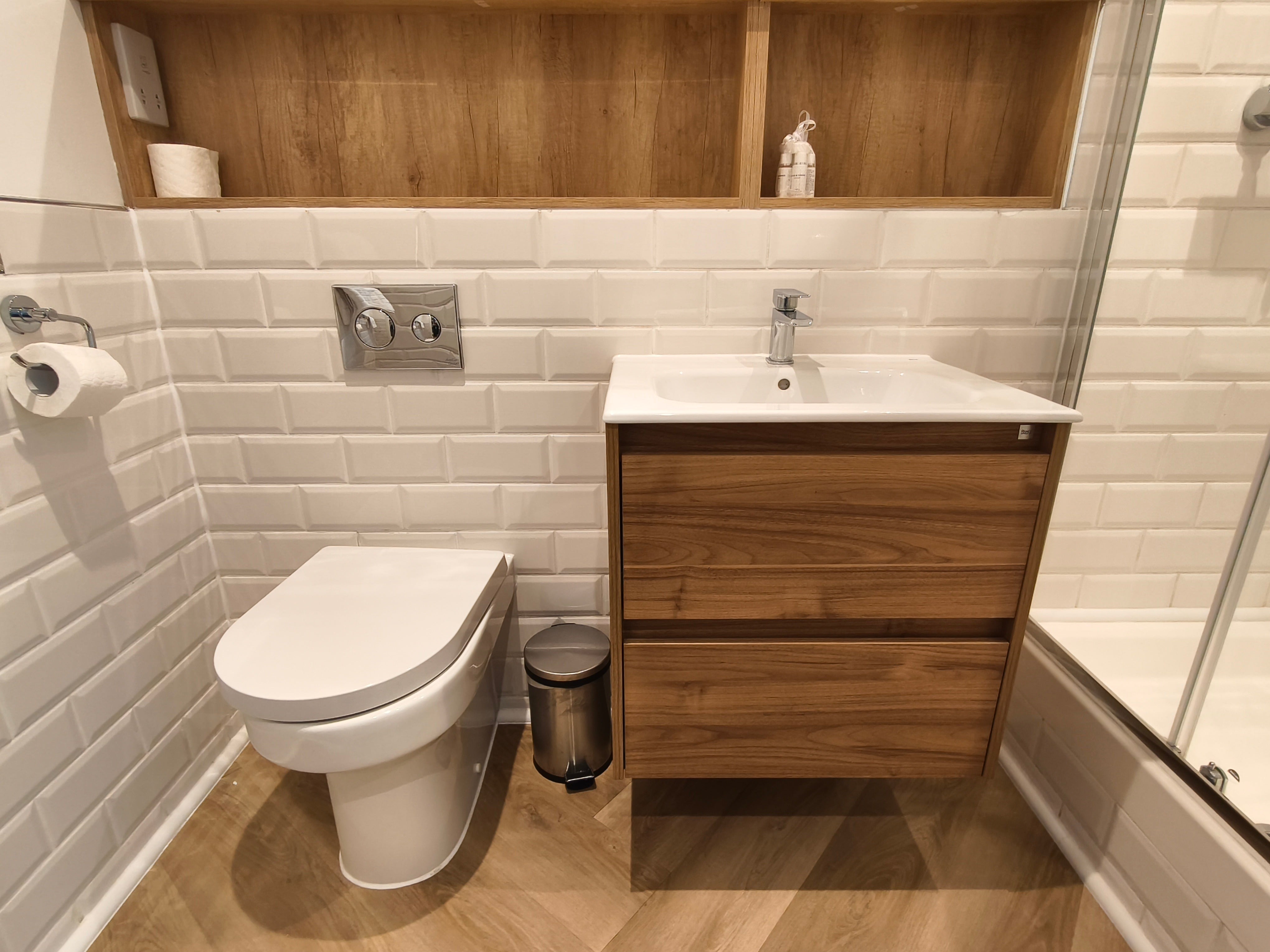 Flat Sloane Avenue in Greater London